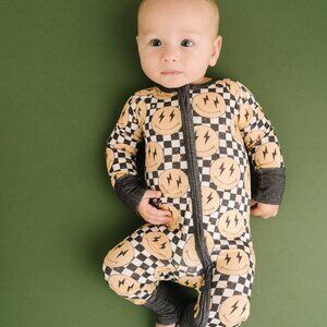 Lightning Checkered Smiley Bamboo Sleeper